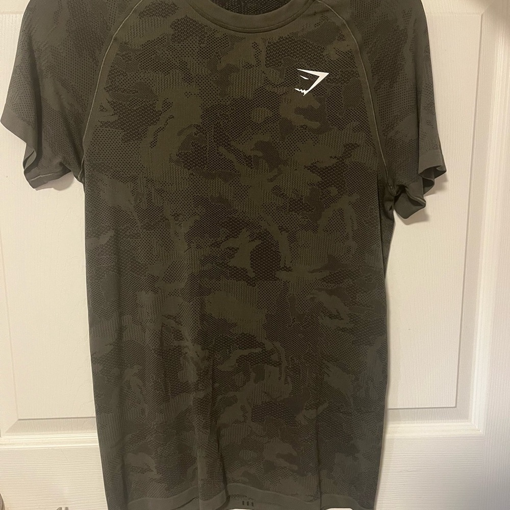 Men’s Gymshark Shirt